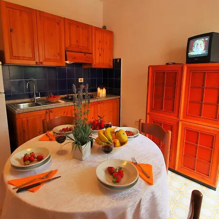 By The Sea In Special Surroundings Ferienhaus Santa Liberata