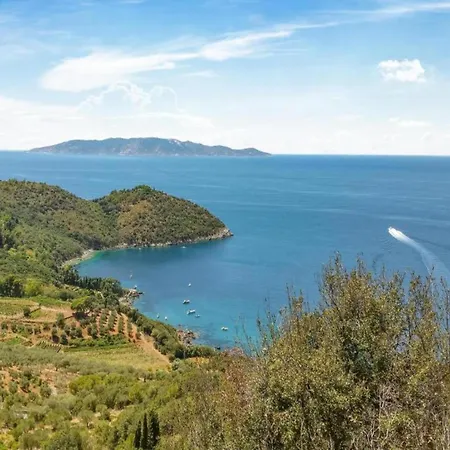 By The Sea In Special Surroundings * Santa Liberata